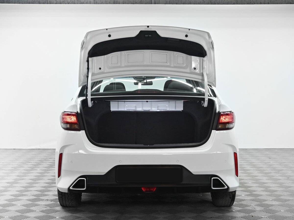 Купить Kia Rio с пробегом. Фото: #4