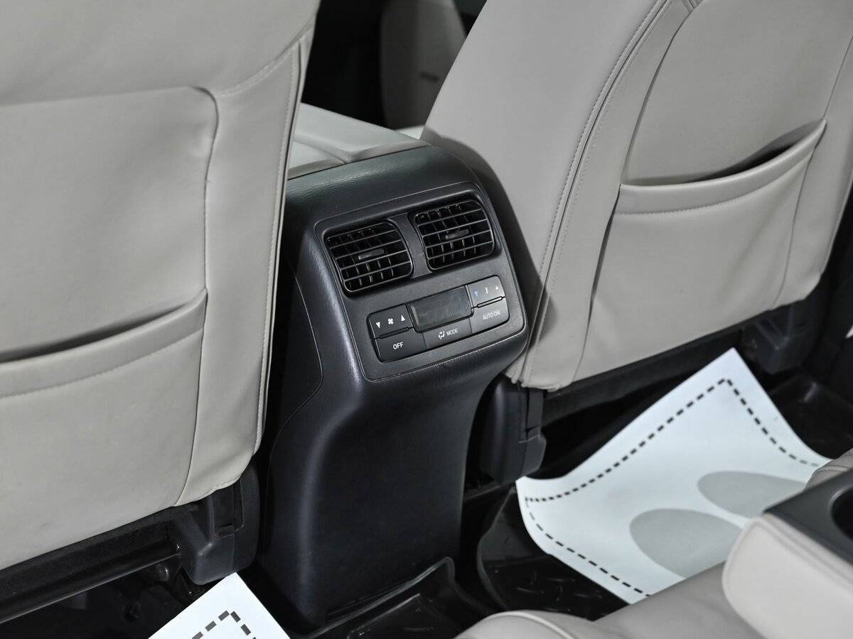 Купить Mazda CX-9 с пробегом. Фото: #17