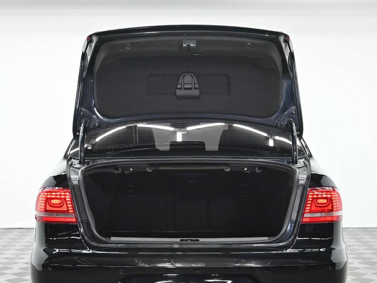 Купить Volkswagen Passat с пробегом. Фото: #4