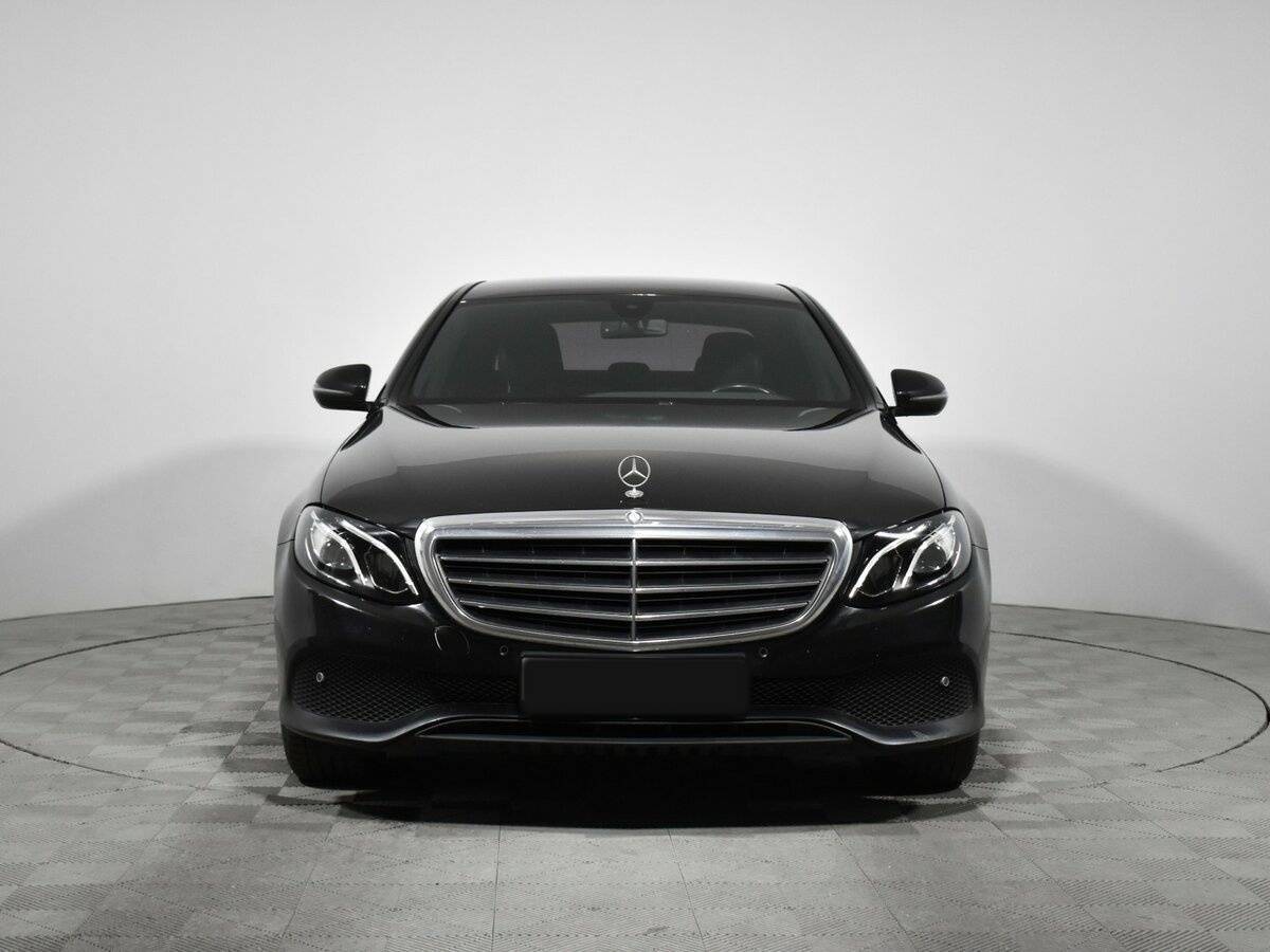 Купить Mercedes-Benz E-Класс с пробегом. Фото: #1