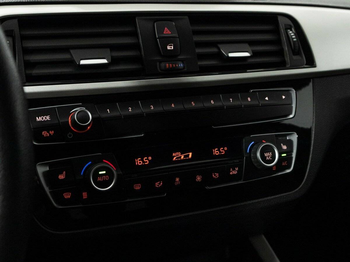 Купить BMW 1 серии с пробегом. Фото: #17