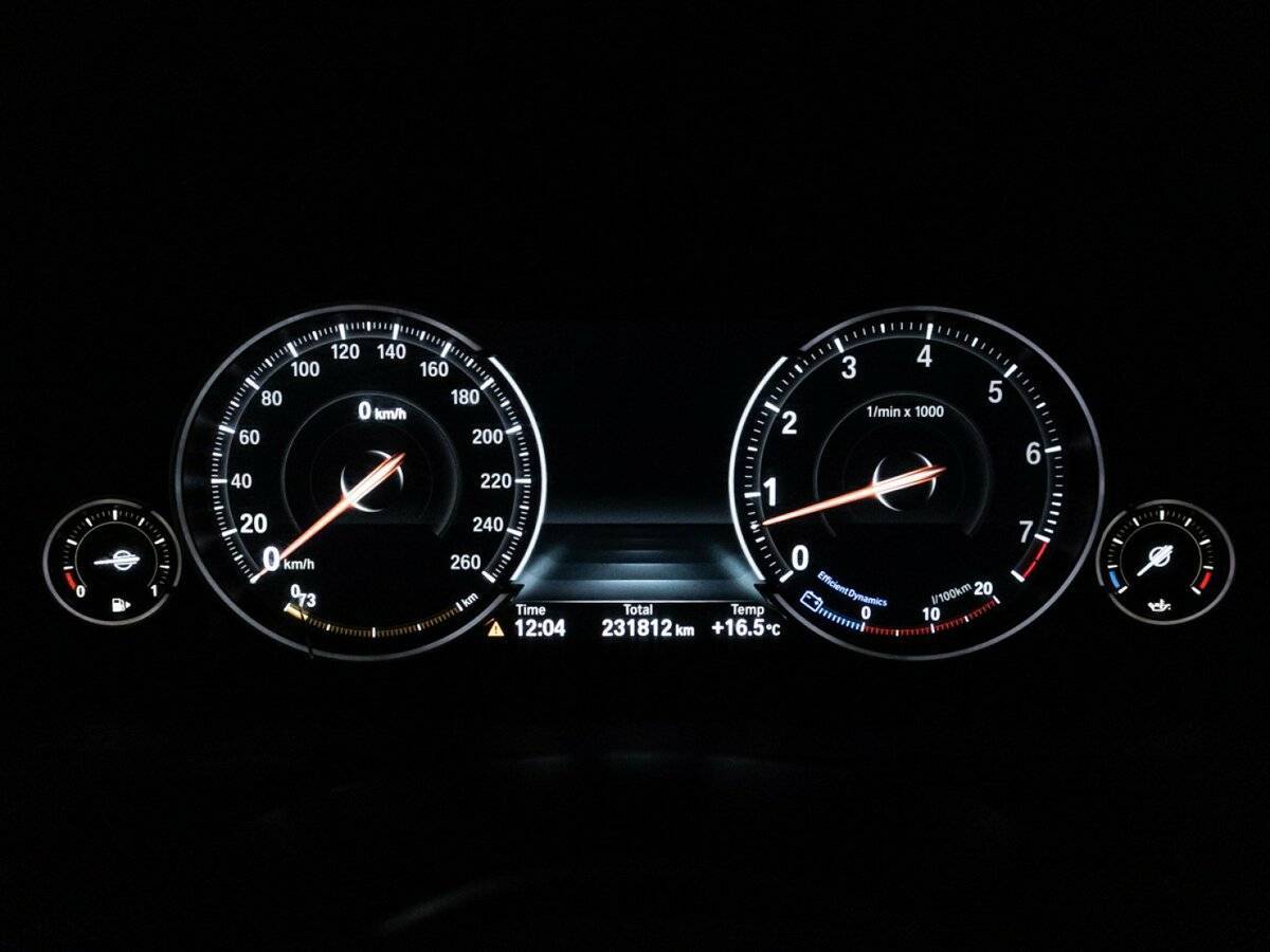 Купить BMW 5 серии с пробегом. Фото: #11