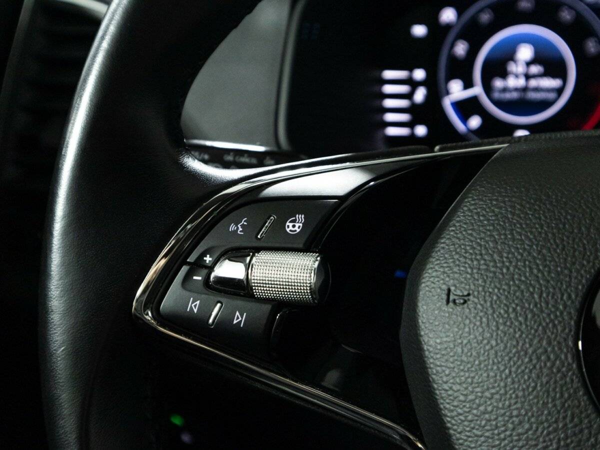 Купить Skoda Karoq с пробегом. Фото: #19