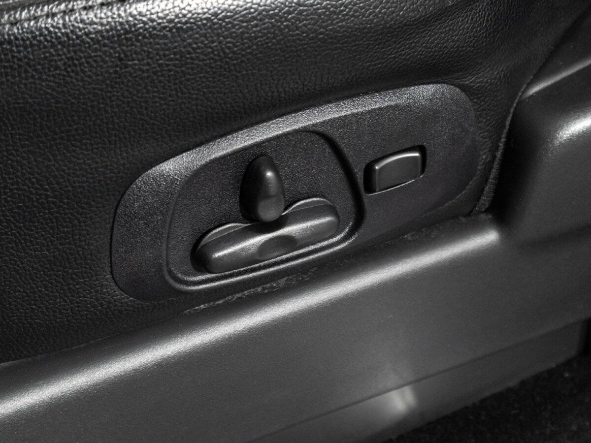 Купить Mitsubishi Pajero с пробегом. Фото: #15