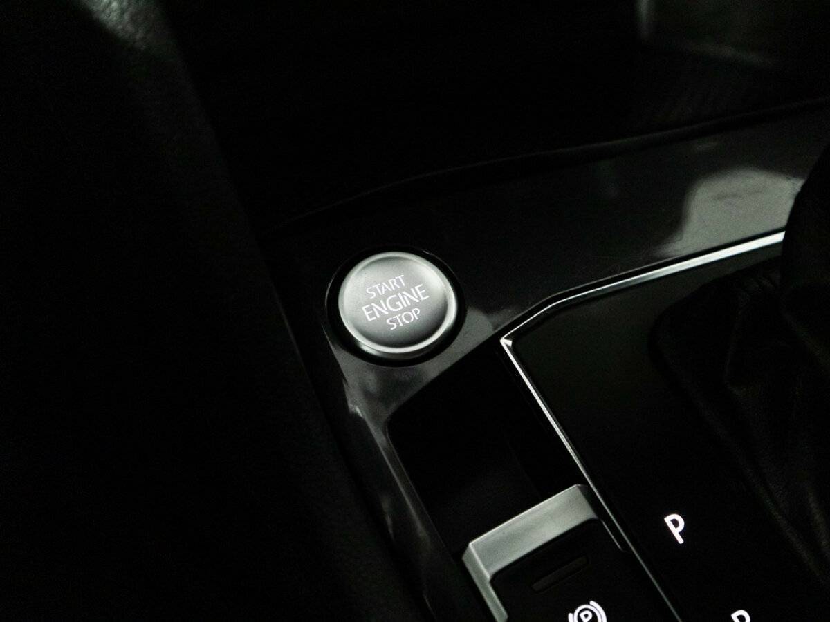 Купить Volkswagen Tiguan с пробегом. Фото: #18