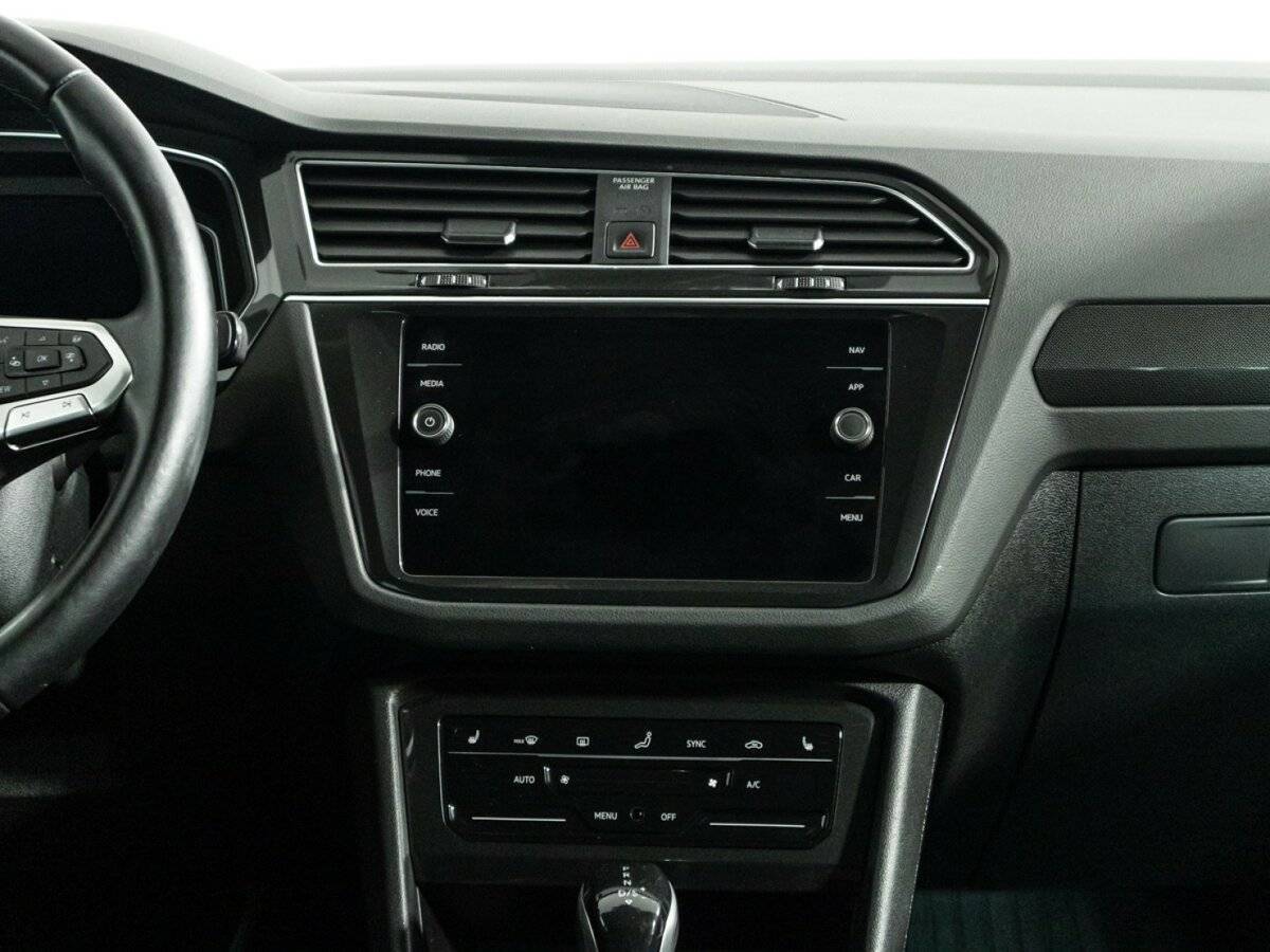 Купить Volkswagen Tiguan с пробегом. Фото: #13
