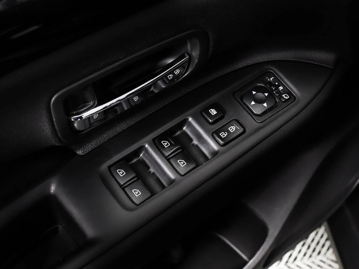 Купить Mitsubishi Outlander с пробегом. Фото: #12