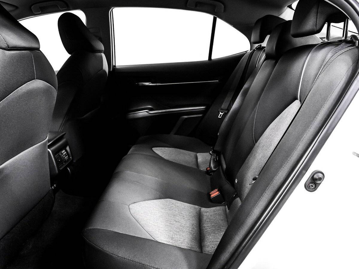 Купить Toyota Camry с пробегом. Фото: #13