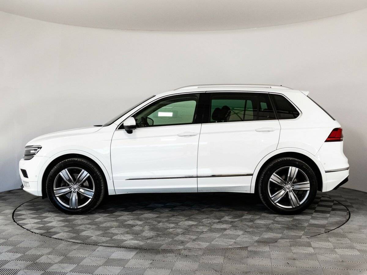 Купить Volkswagen Tiguan с пробегом. Фото: #9