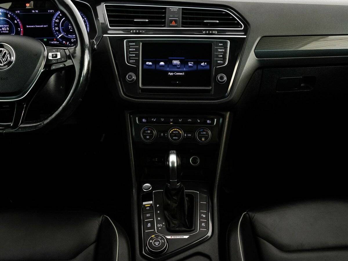 Купить Volkswagen Tiguan с пробегом. Фото: #13