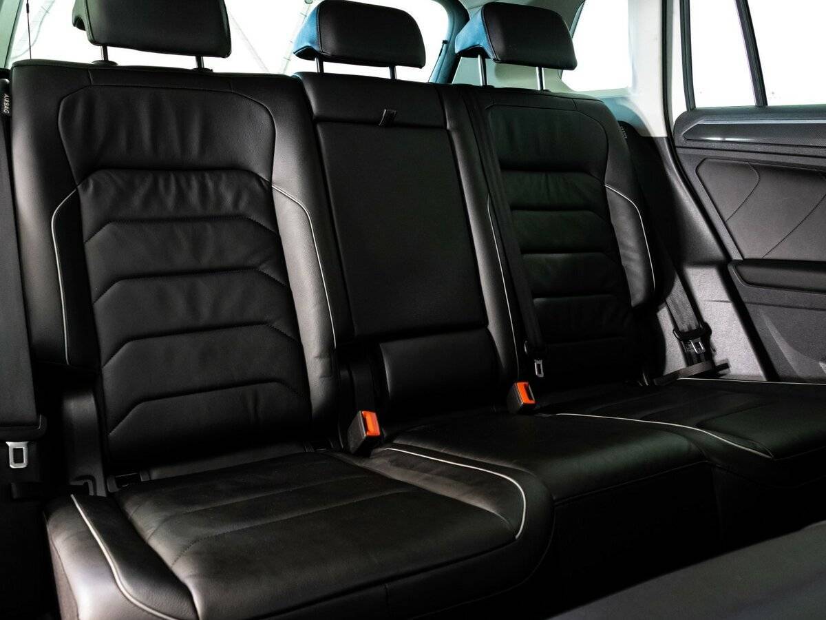 Купить Volkswagen Tiguan с пробегом. Фото: #17