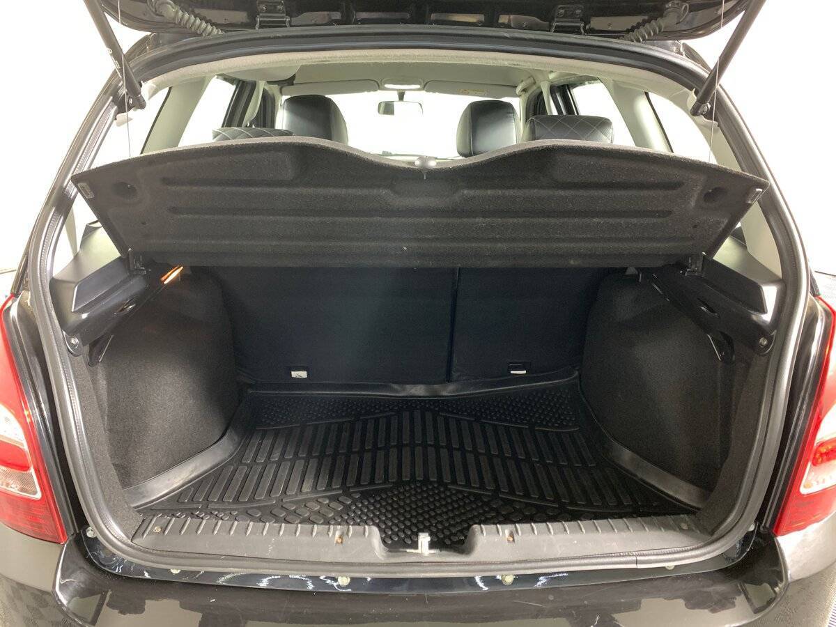 Купить Lada (ВАЗ) Granta с пробегом. Фото: #18