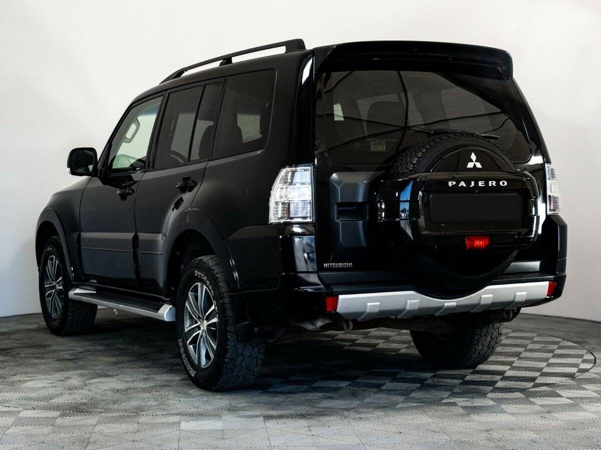 Купить Mitsubishi Pajero с пробегом. Фото: #4