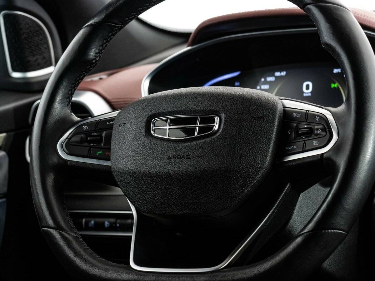 Купить Geely Coolray с пробегом. Фото: #11