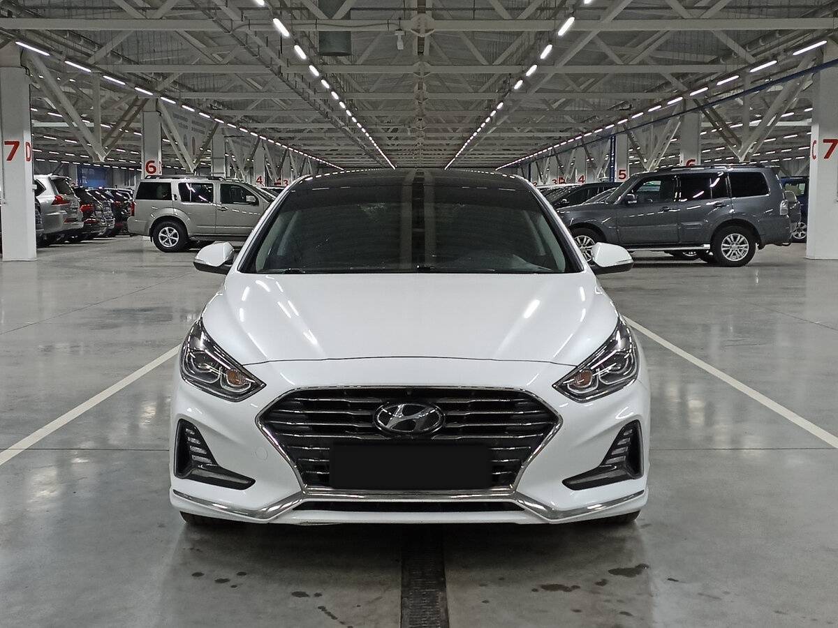 Купить Hyundai Sonata с пробегом. Фото: #1