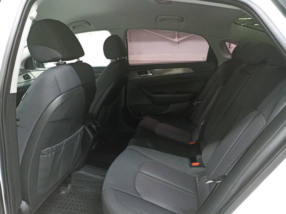Купить Hyundai Sonata с пробегом. Фото: #11