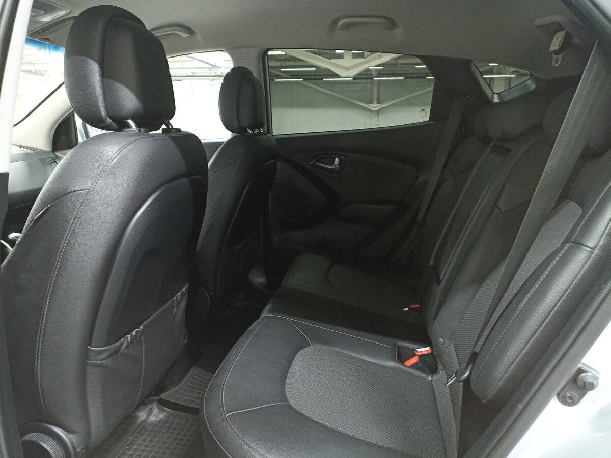 Купить Hyundai ix35 с пробегом. Фото: #11