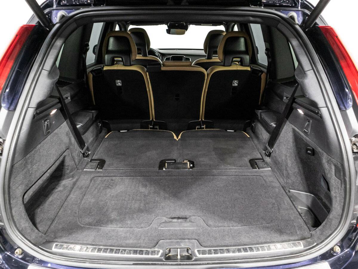 Купить Volvo XC90 с пробегом. Фото: #13