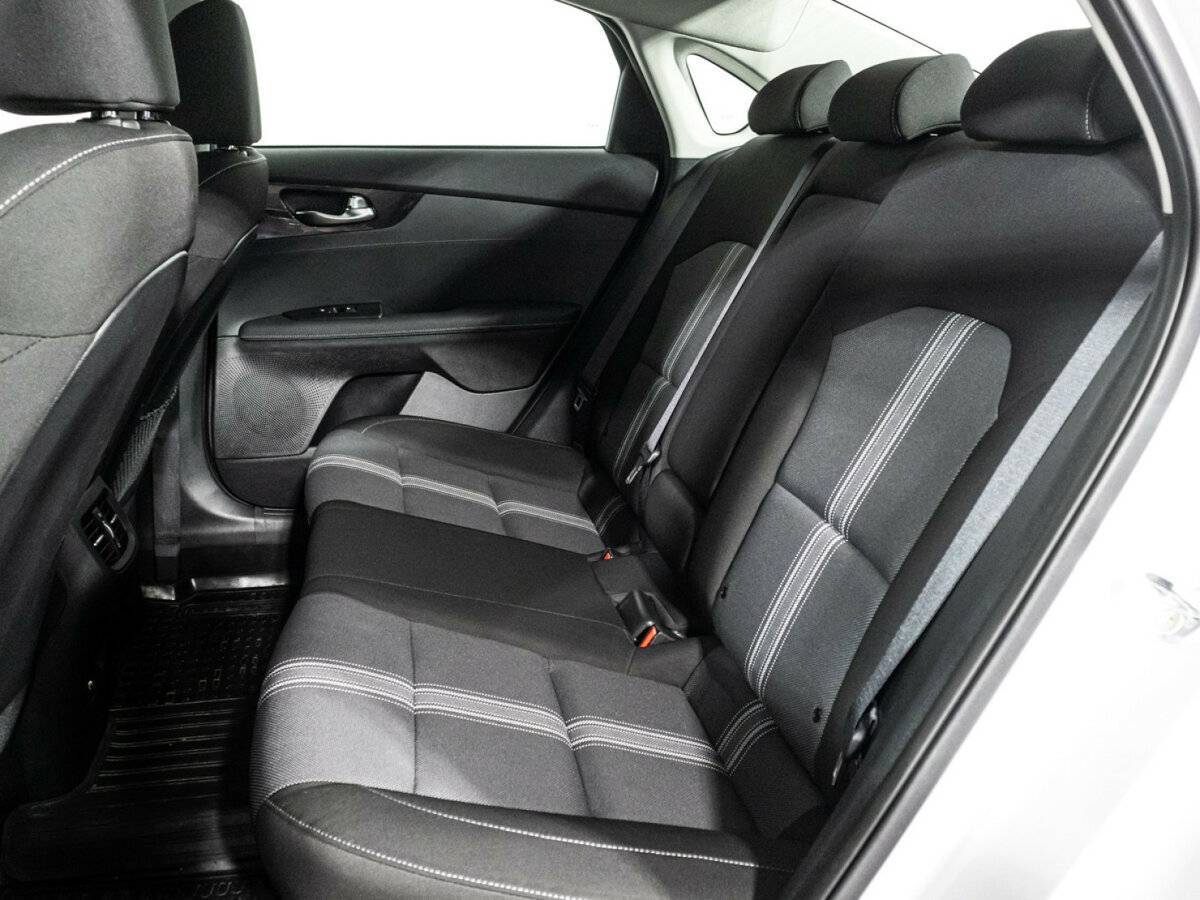 Купить Kia Cerato с пробегом. Фото: #10