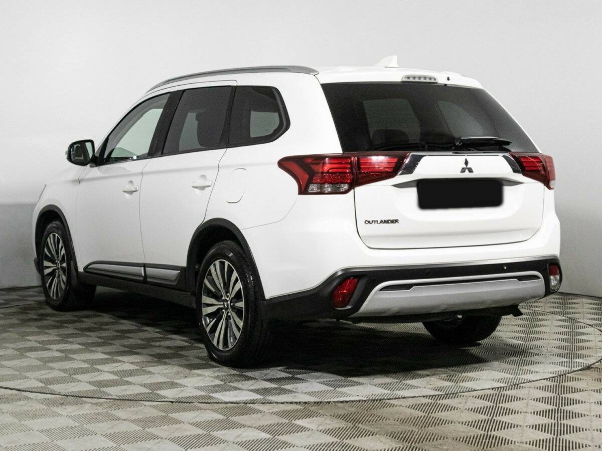 Купить Mitsubishi Outlander с пробегом. Фото: #6