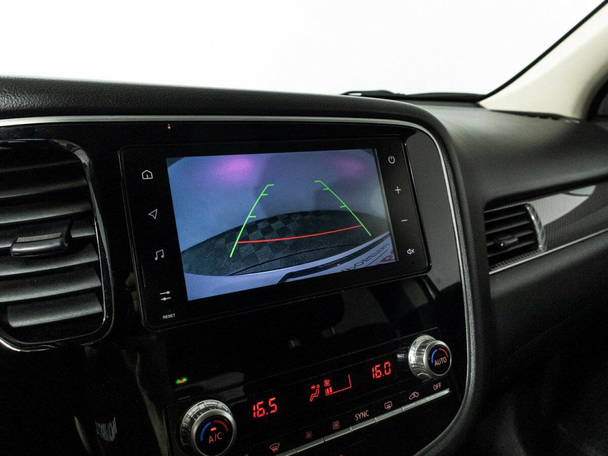 Купить Mitsubishi Outlander с пробегом. Фото: #17