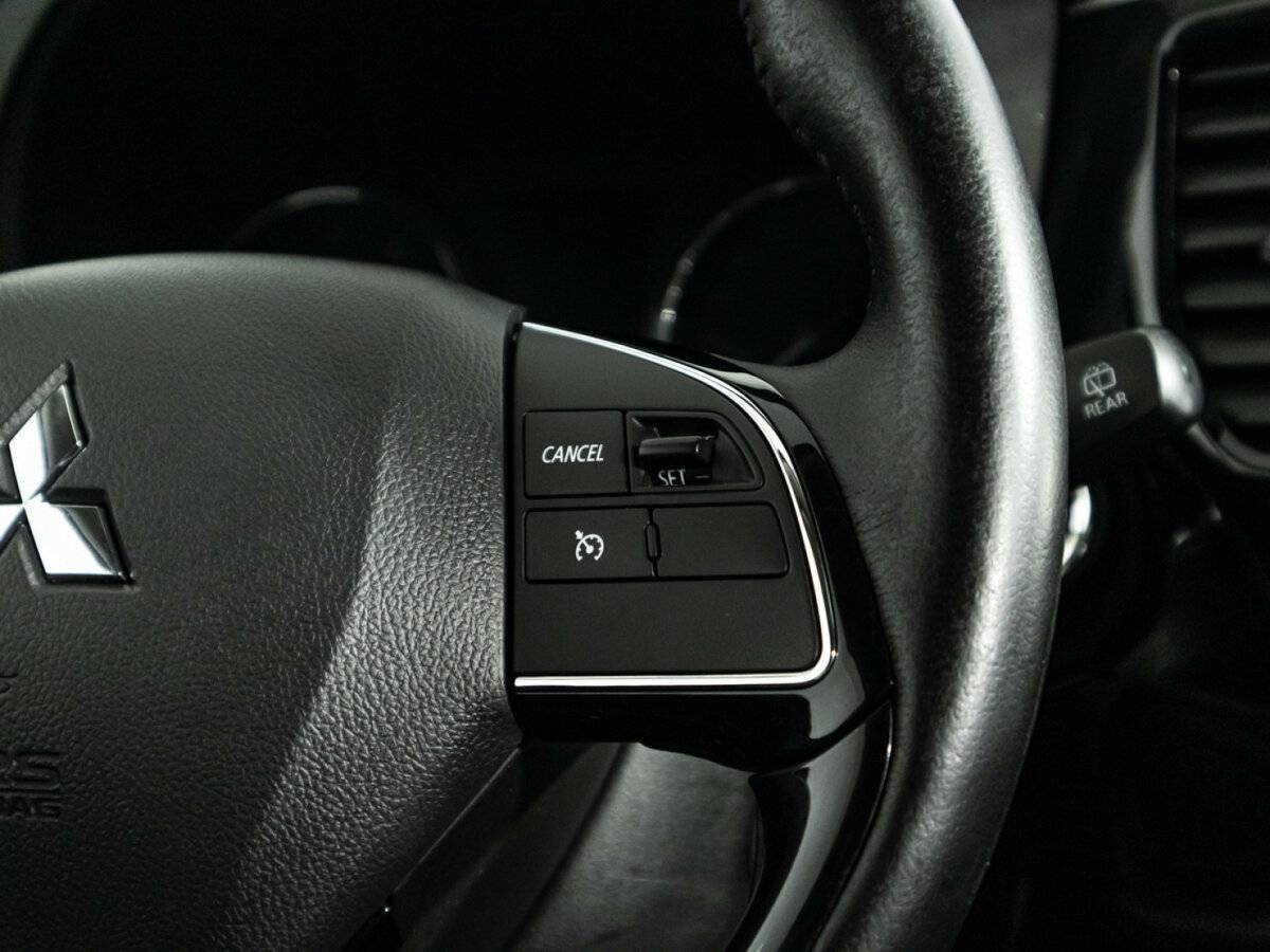 Купить Mitsubishi Outlander с пробегом. Фото: #21