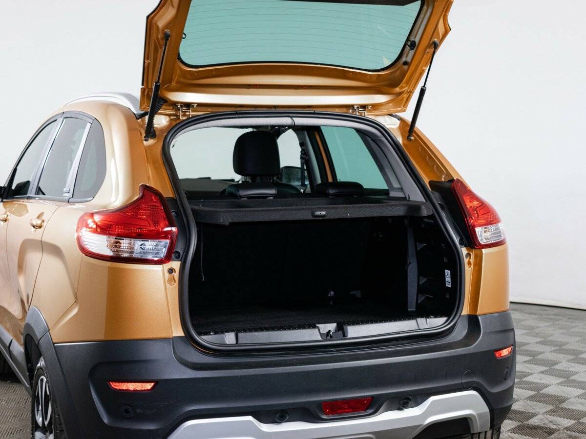 Купить Lada (ВАЗ) XRAY с пробегом. Фото: #8