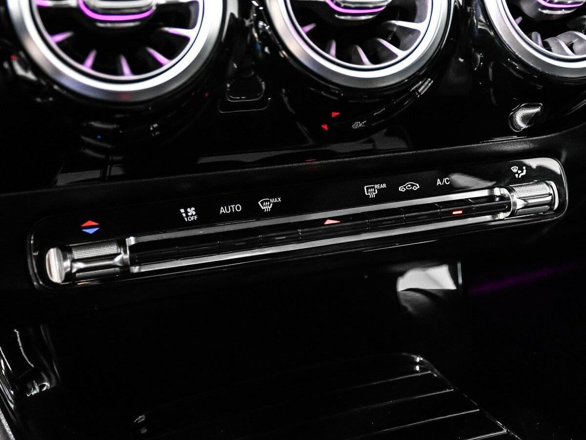 Купить Mercedes-Benz CLA с пробегом. Фото: #18