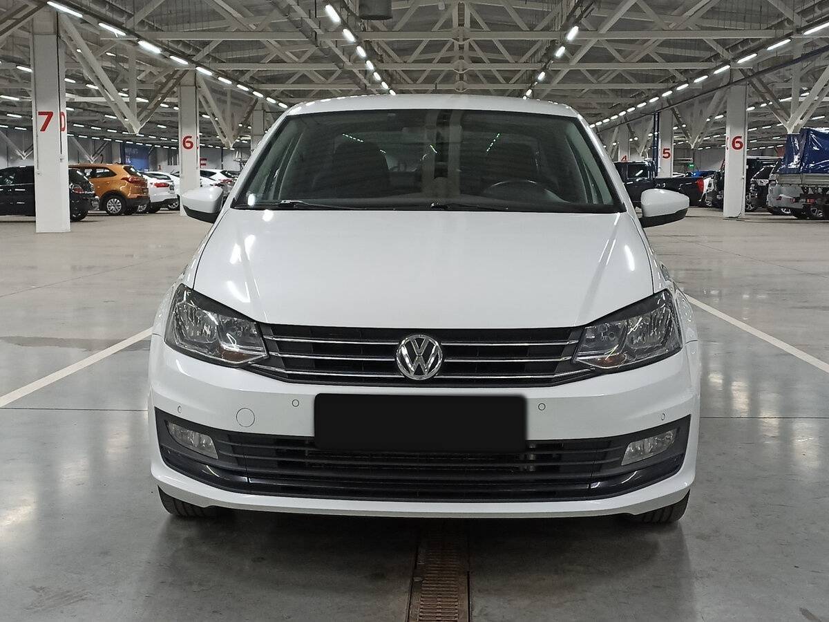 Купить Volkswagen Polo с пробегом. Фото: #1