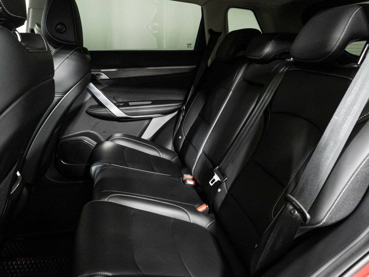 Купить Geely Atlas Pro с пробегом. Фото: #9