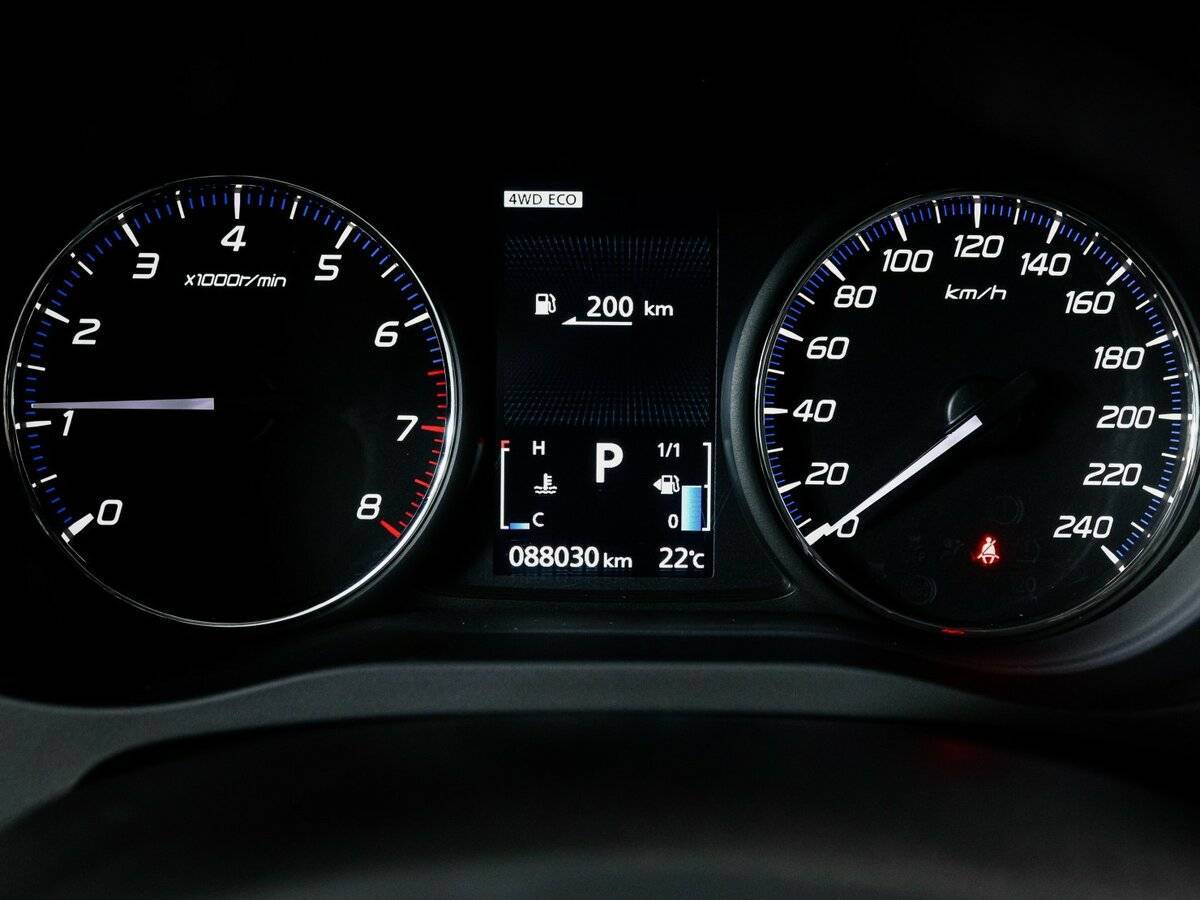 Купить Mitsubishi Outlander с пробегом. Фото: #10