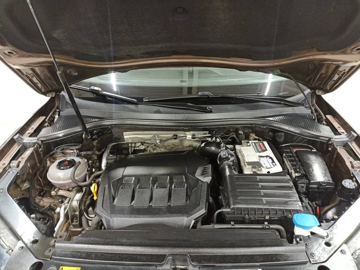 Купить Volkswagen Tiguan с пробегом. Фото: #8