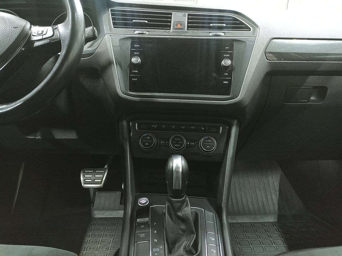 Купить Volkswagen Tiguan с пробегом. Фото: #14