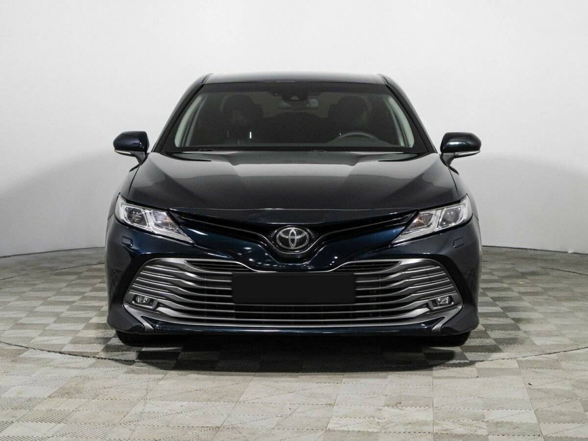 Купить Toyota Camry с пробегом. Фото: #1