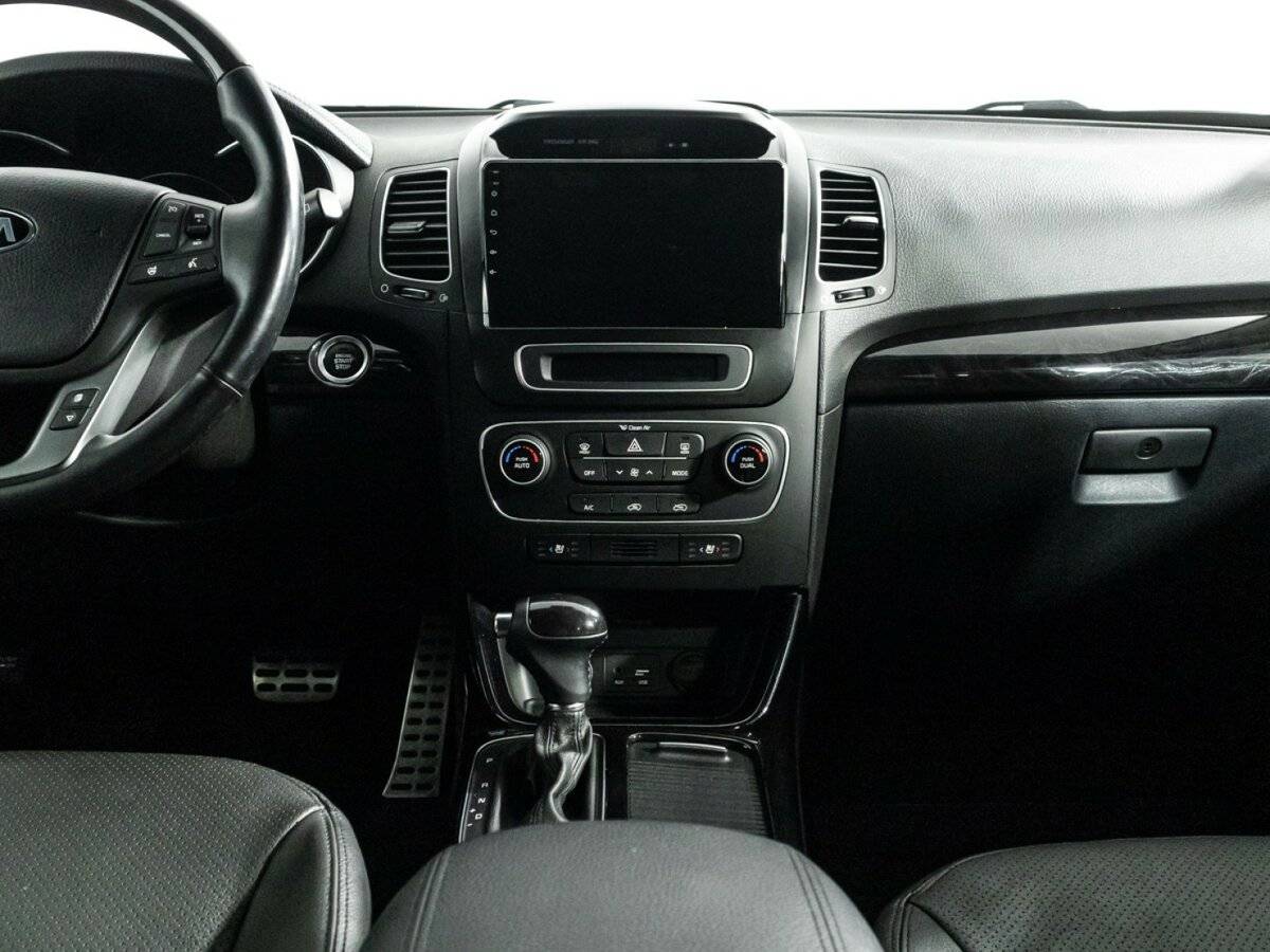 Купить Kia Sorento с пробегом. Фото: #13