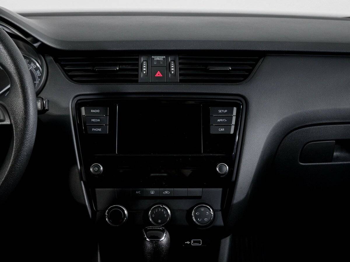 Купить Skoda Octavia с пробегом. Фото: #12