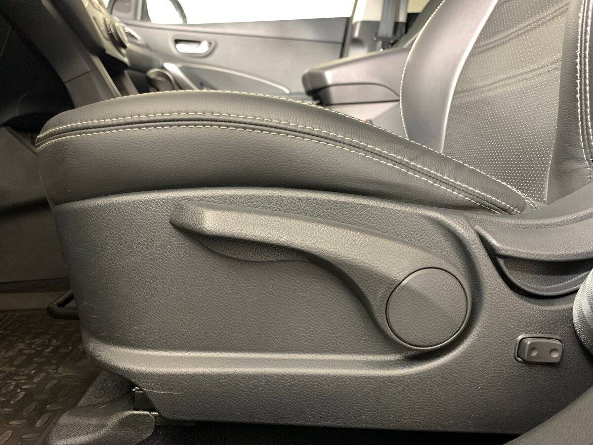 Купить Hyundai Santa Fe с пробегом. Фото: #15