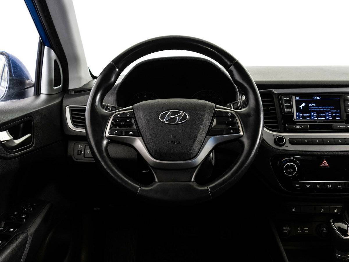 Купить Hyundai Solaris с пробегом. Фото: #10