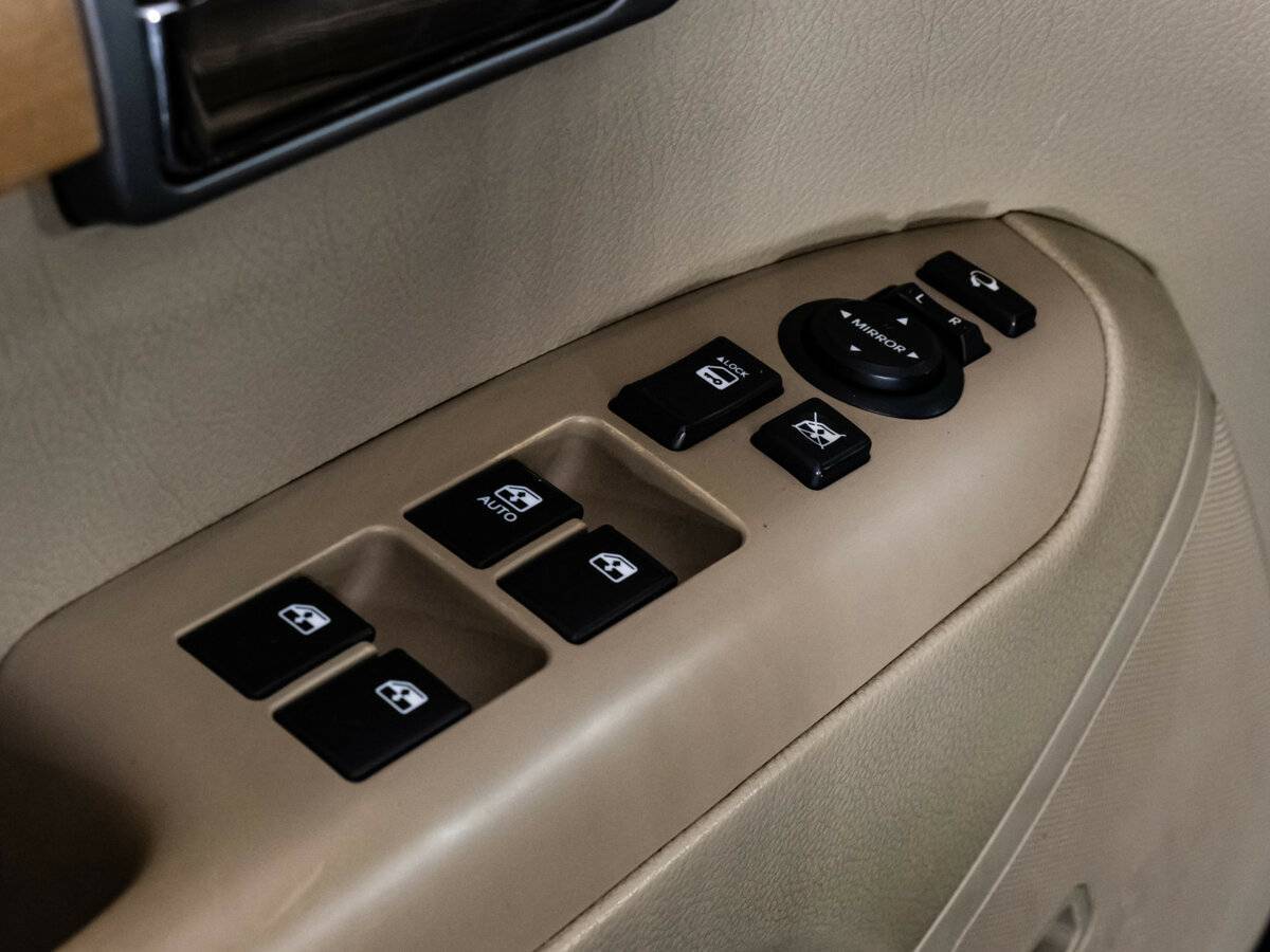 Купить Kia Mohave с пробегом. Фото: #22