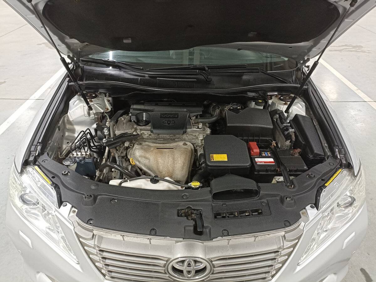 Купить Toyota Camry с пробегом. Фото: #8