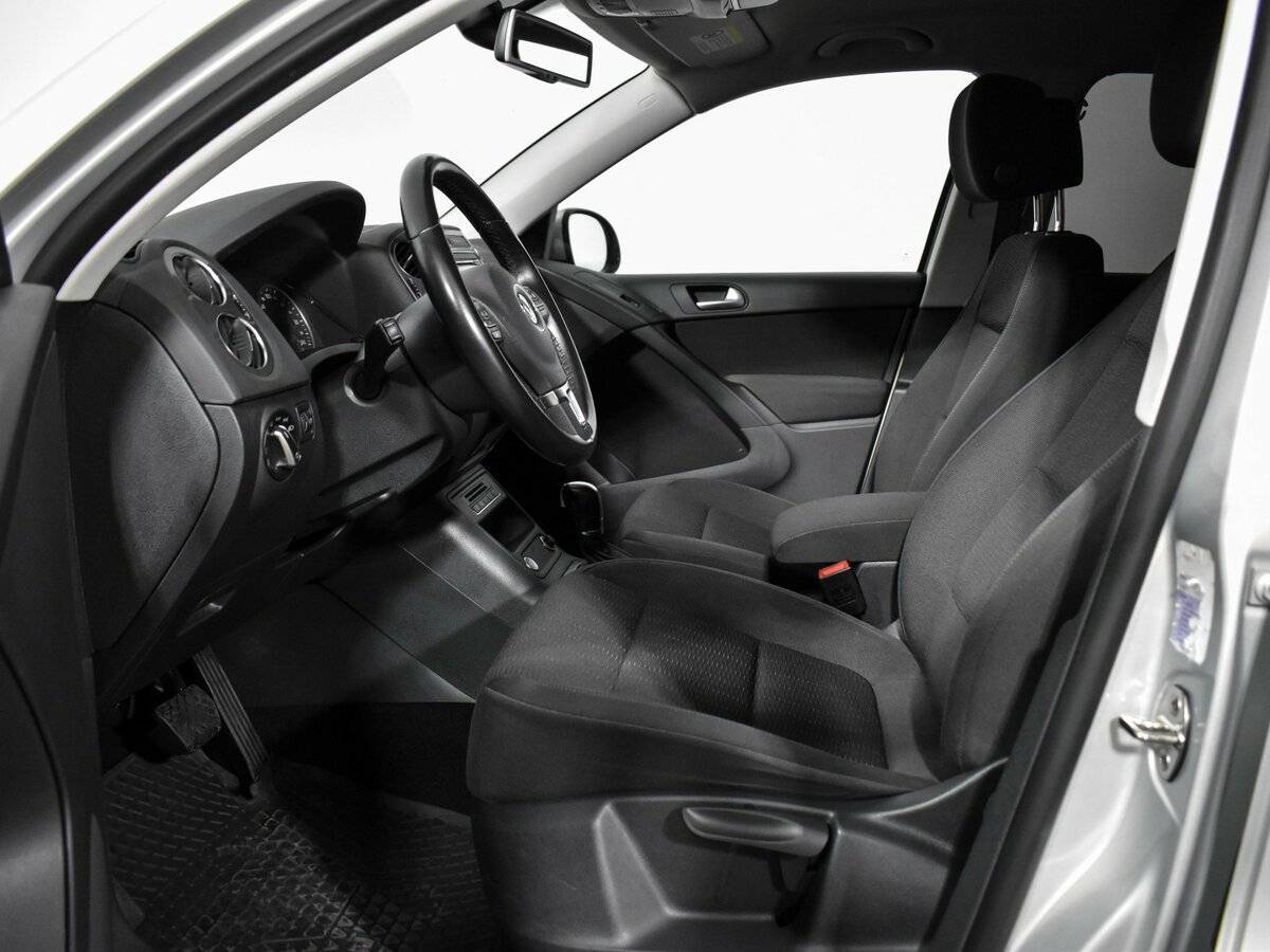 Купить Volkswagen Tiguan с пробегом. Фото: #10