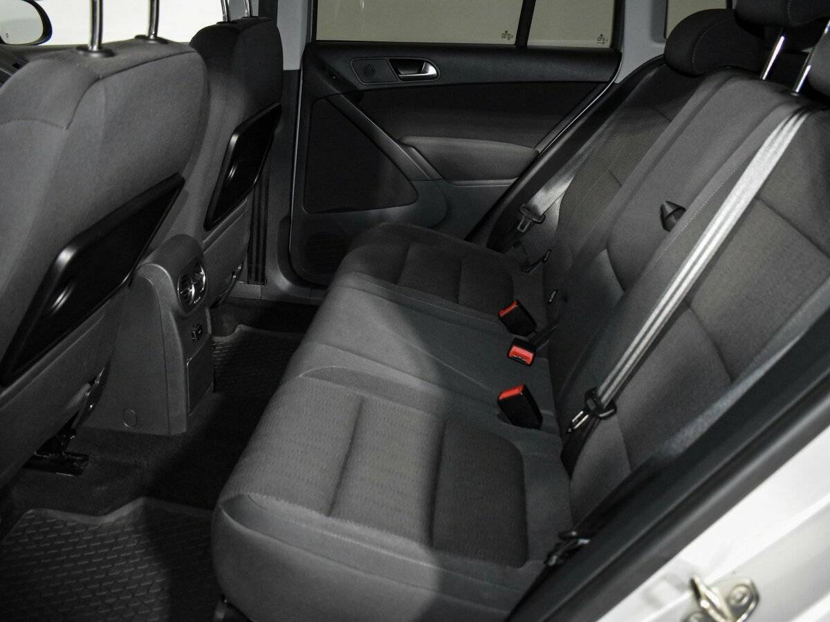 Купить Volkswagen Tiguan с пробегом. Фото: #11
