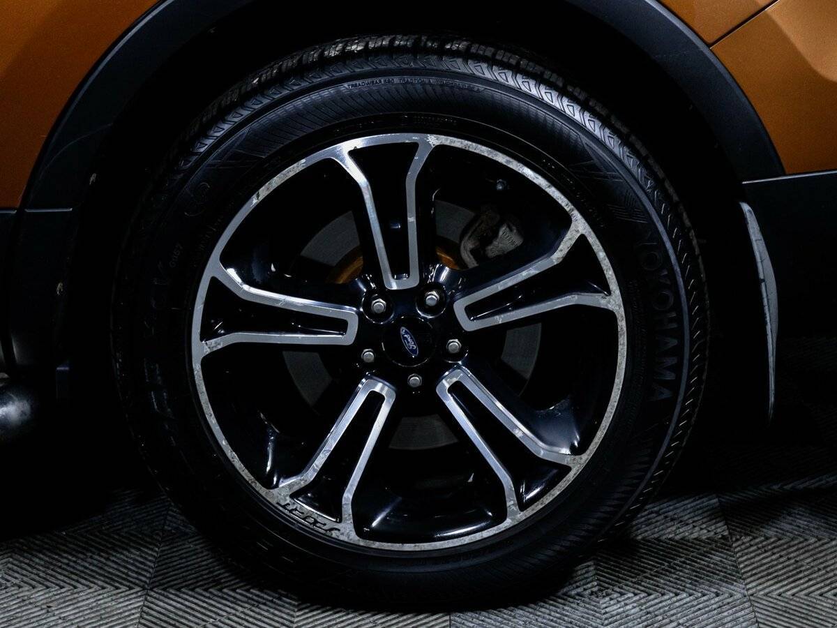 Купить Ford Explorer с пробегом. Фото: #13