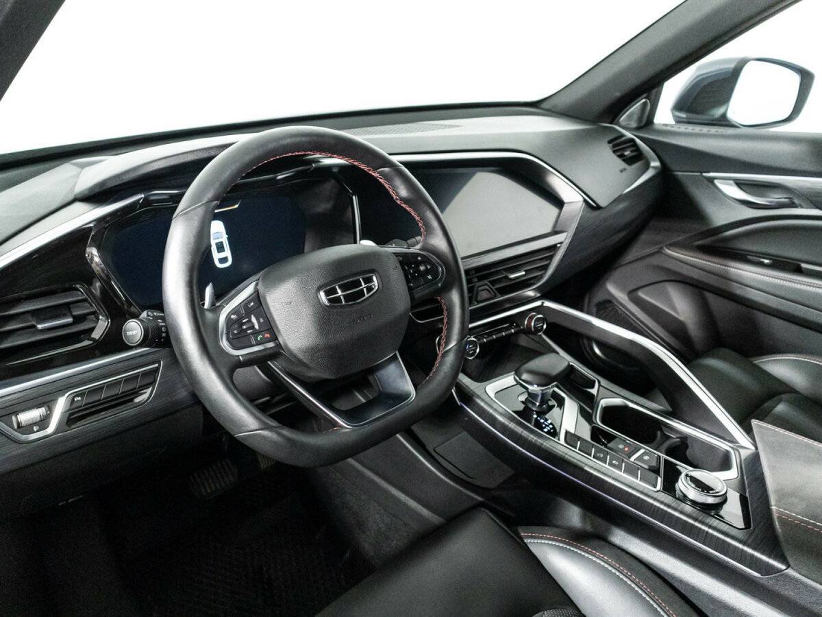 Купить Geely Tugella с пробегом. Фото: #10