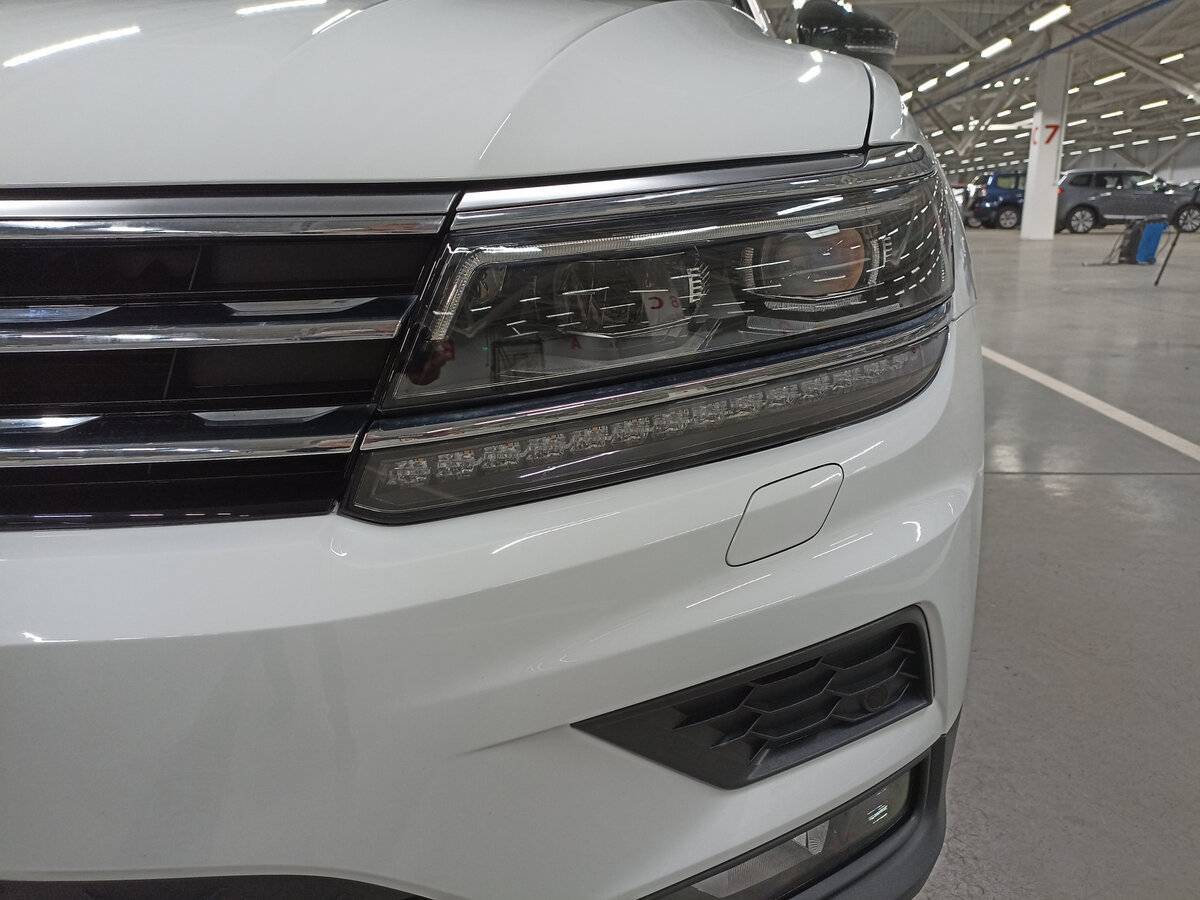 Купить Volkswagen Tiguan с пробегом. Фото: #16