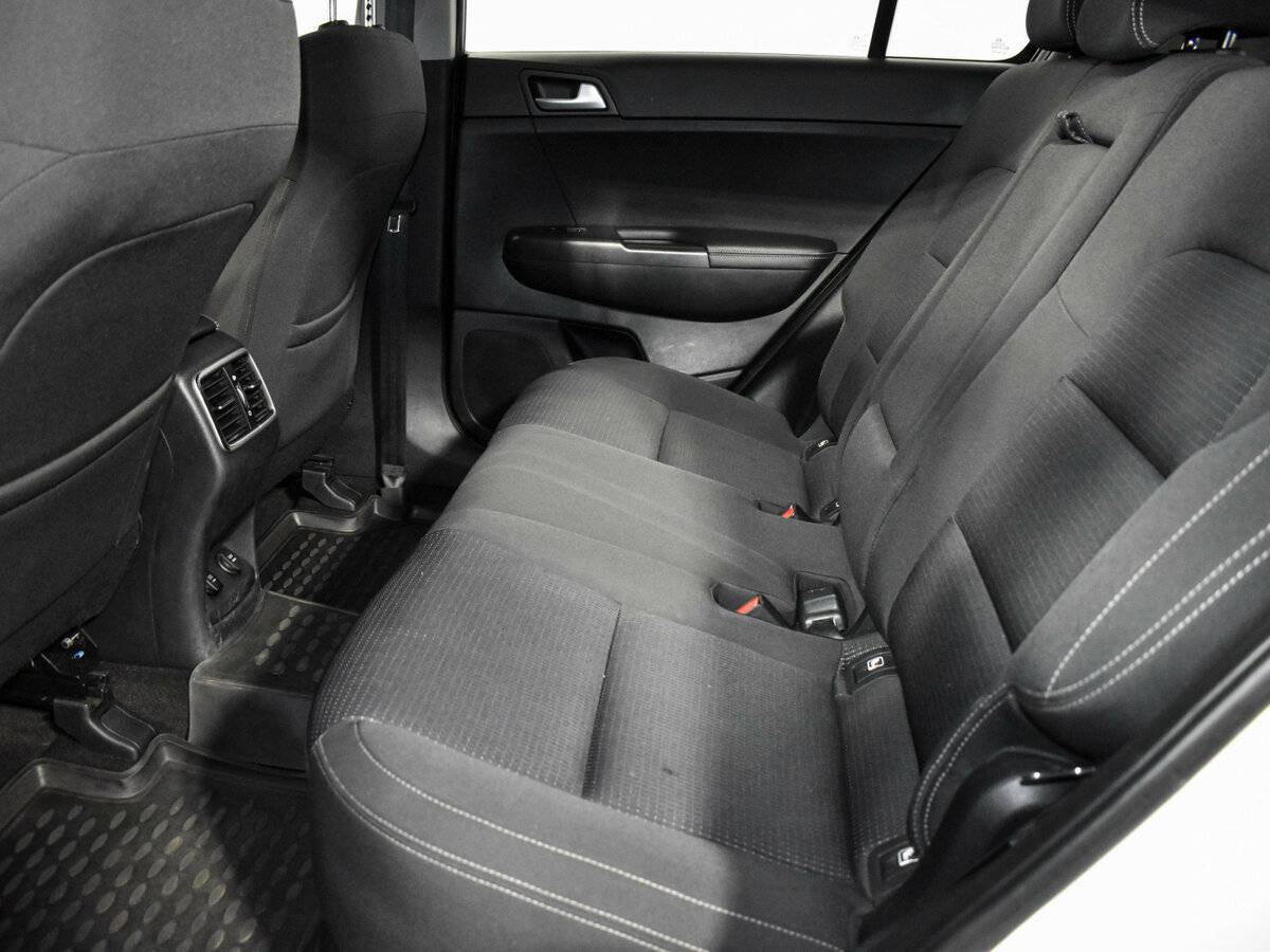 Купить Kia Sportage с пробегом. Фото: #10