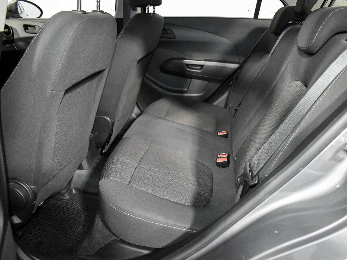Купить Chevrolet Aveo с пробегом. Фото: #10