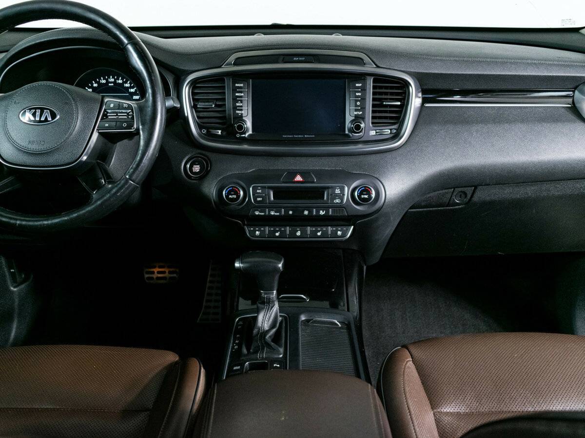 Купить Kia Sorento с пробегом. Фото: #8