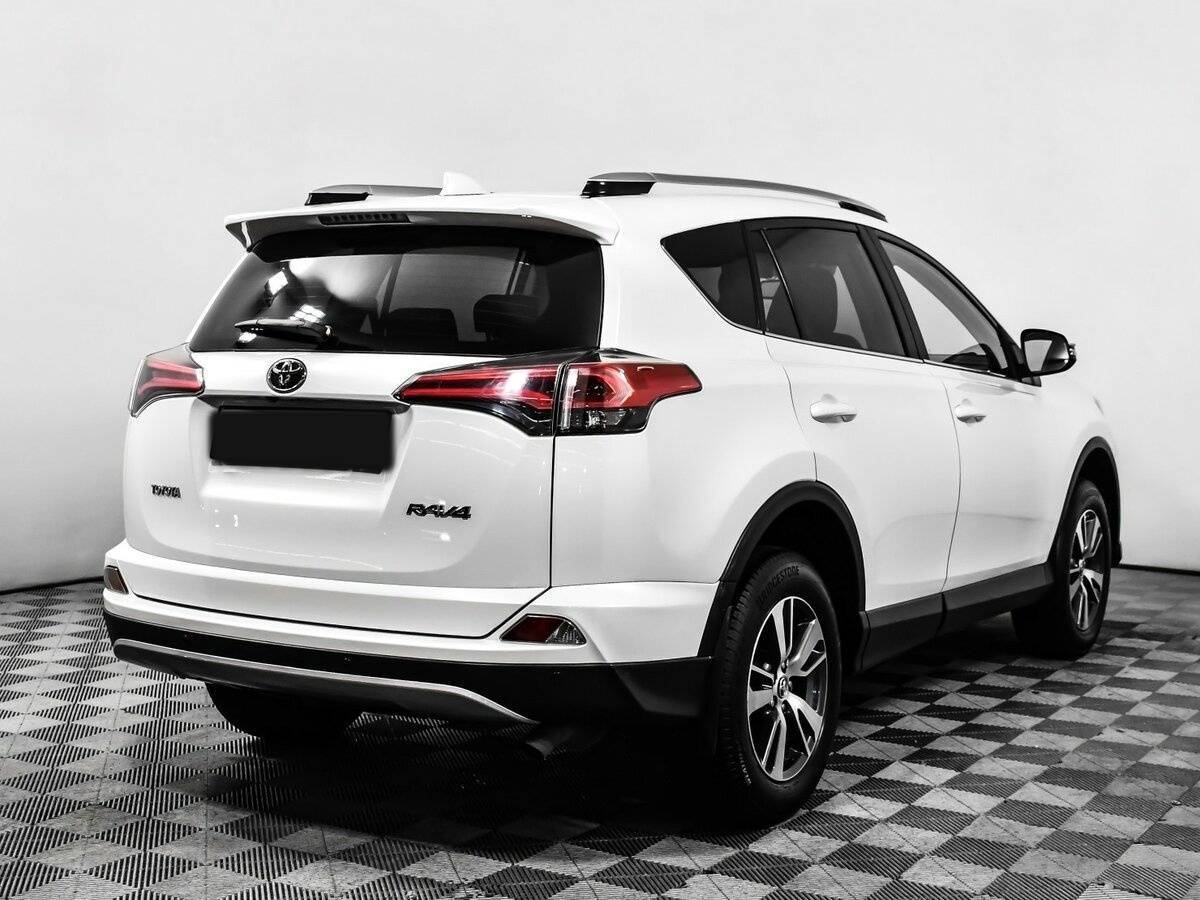 Купить Toyota RAV4 с пробегом. Фото: #4
