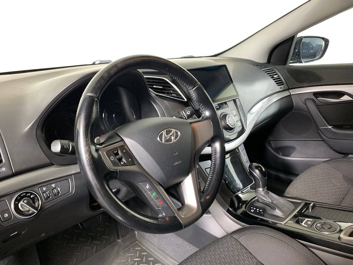 Купить Hyundai i40 с пробегом. Фото: #10